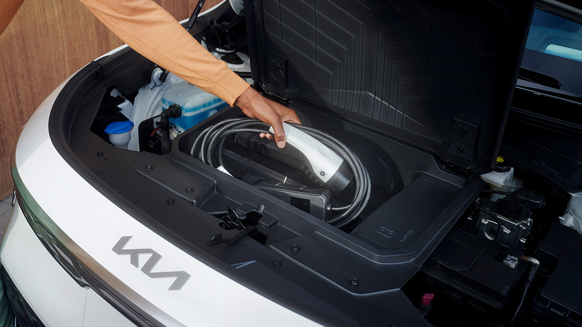 Kia Niro Plug-in Hybrid, Kofferraum unter der Motorhaube mit 20 Litern Stauraum